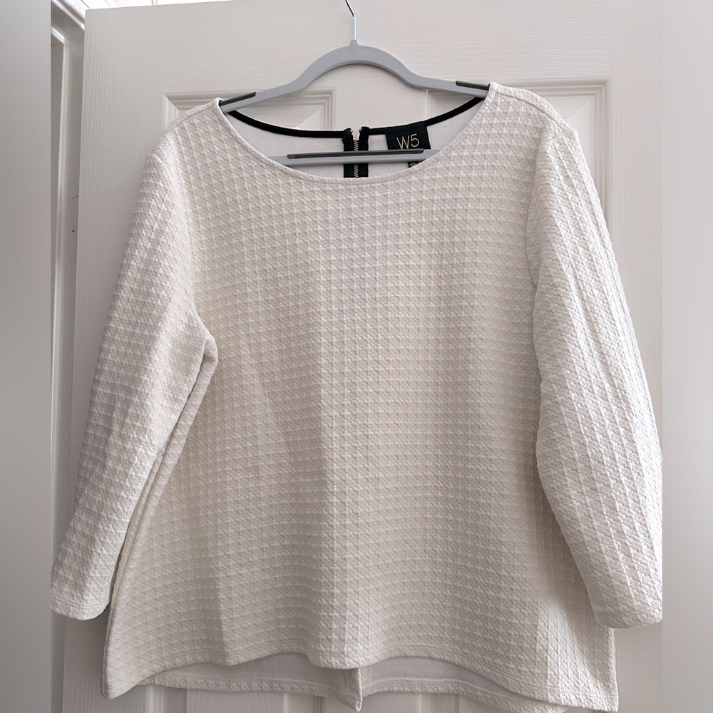W5 women’s top